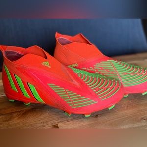 YOUTH 4.5 Laceless Adidas Predator Edge+ FG Soccer Cleats Girls or Boys